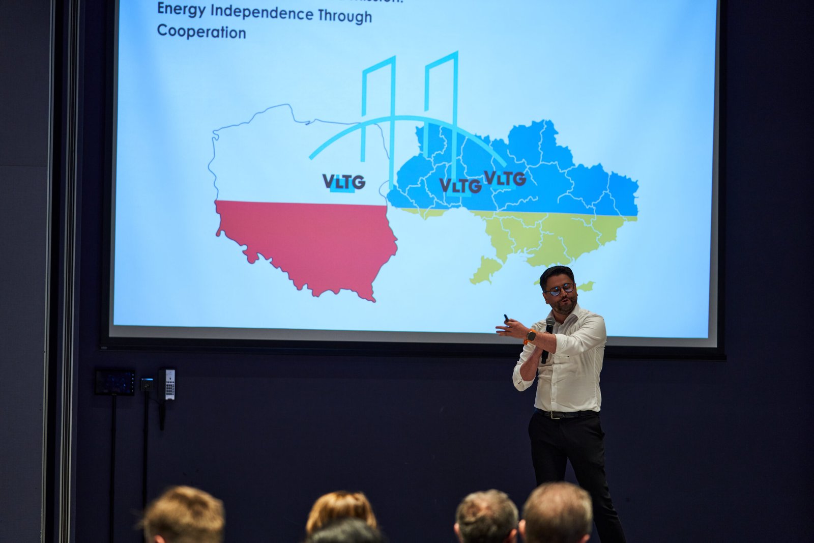 Дмитро Нечипоренко під час галузевої панелі